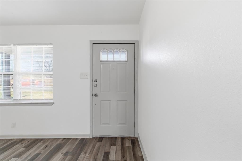 224 E Lake St #224 - Photo 7 of 22