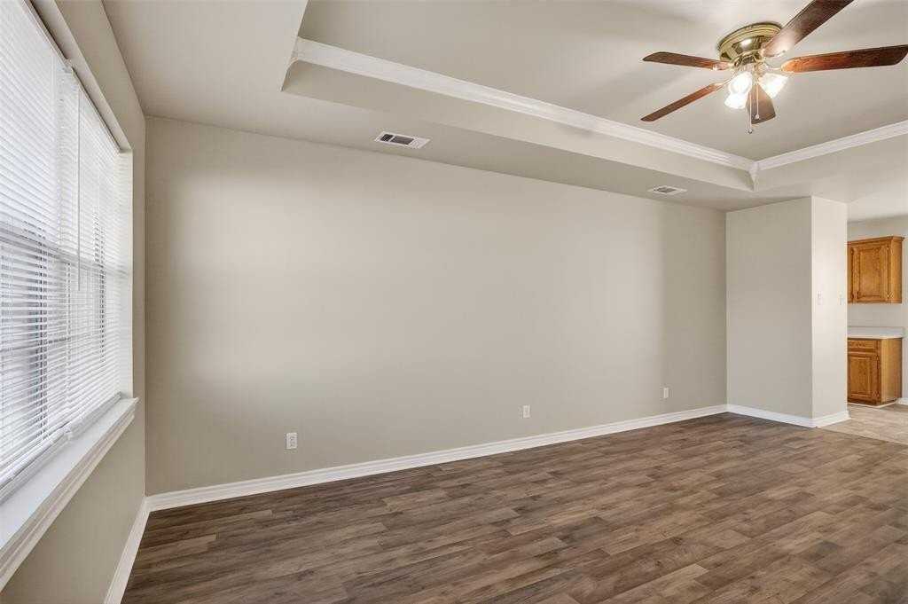 2507 Beverly Ln - Photo 3 of 29