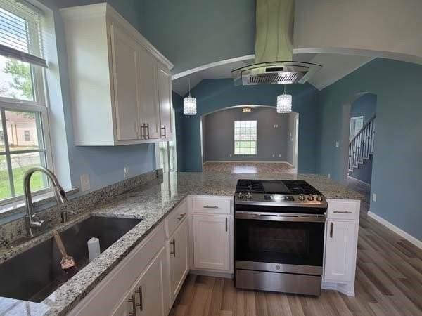 209 Campus St - Photo 7 of 33