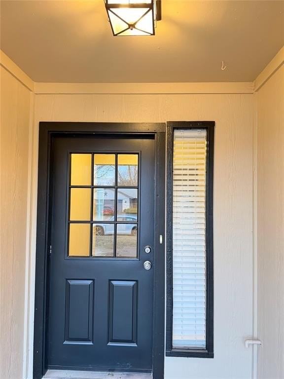 320 Gloria St - Photo 2 of 10