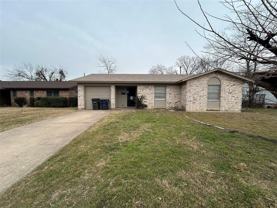 4805 Fair Park Blvd - Photo 1 of 1