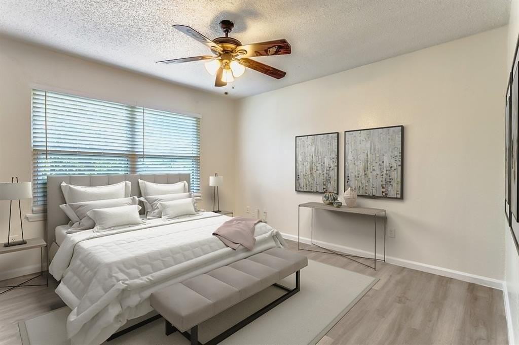 826 Wildwood Ln - Photo 6 of 19