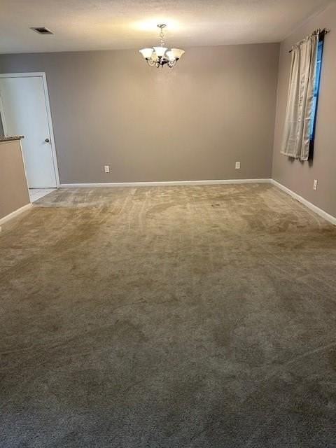 1013 Red Oak St - Photo 2 of 16