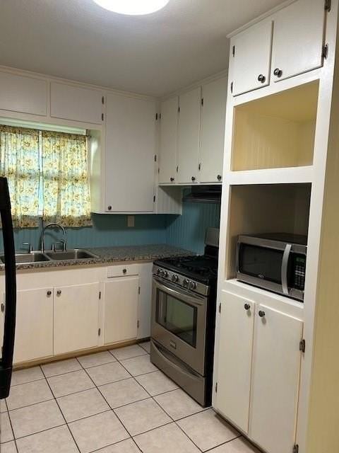 1013 Red Oak St - Photo 5 of 16