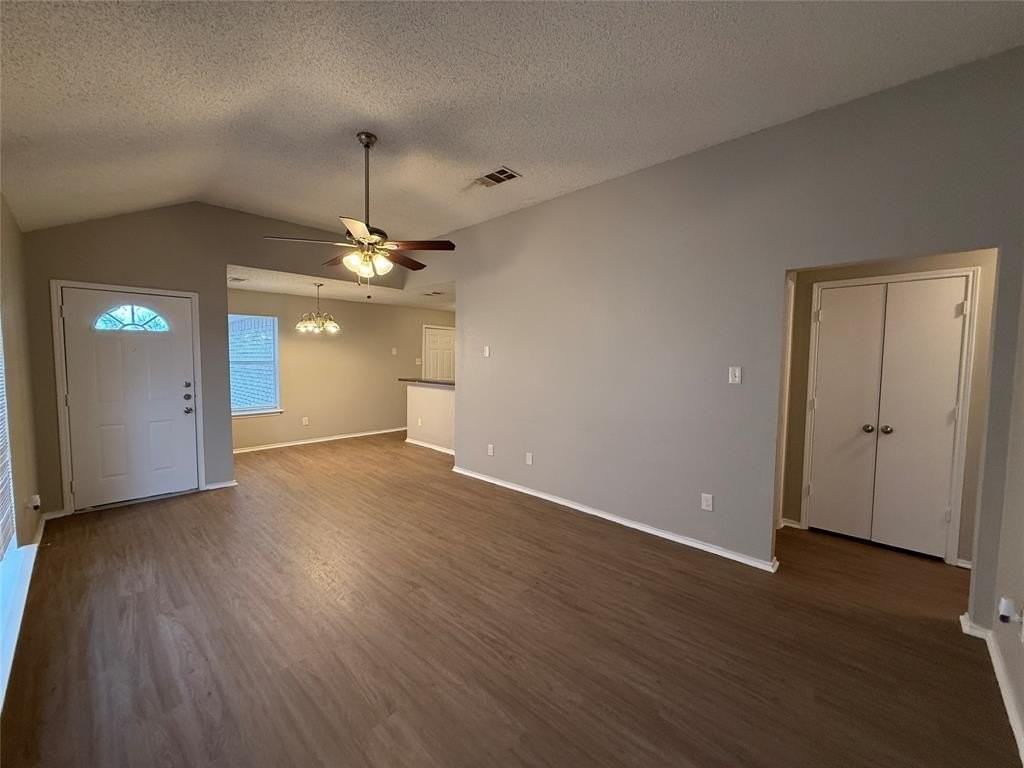 9636 Stonewood Dr - Photo 4 of 22