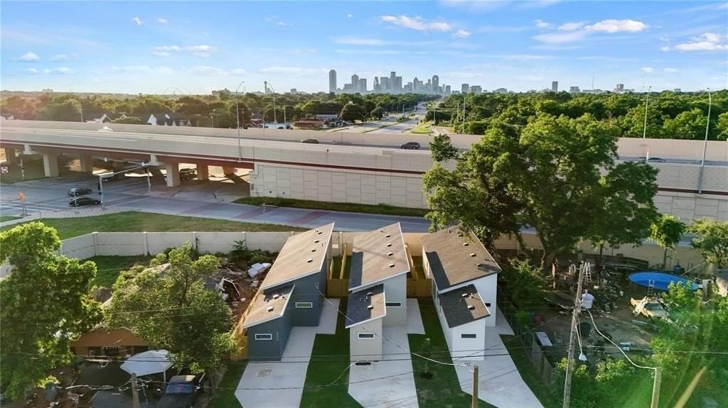 2221 Hooper St - Photo 2 of 21