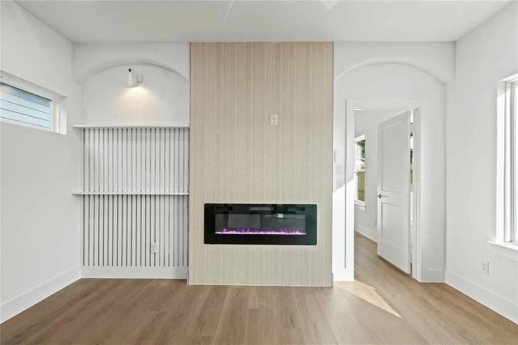 2221 Hooper St - Photo 6 of 21