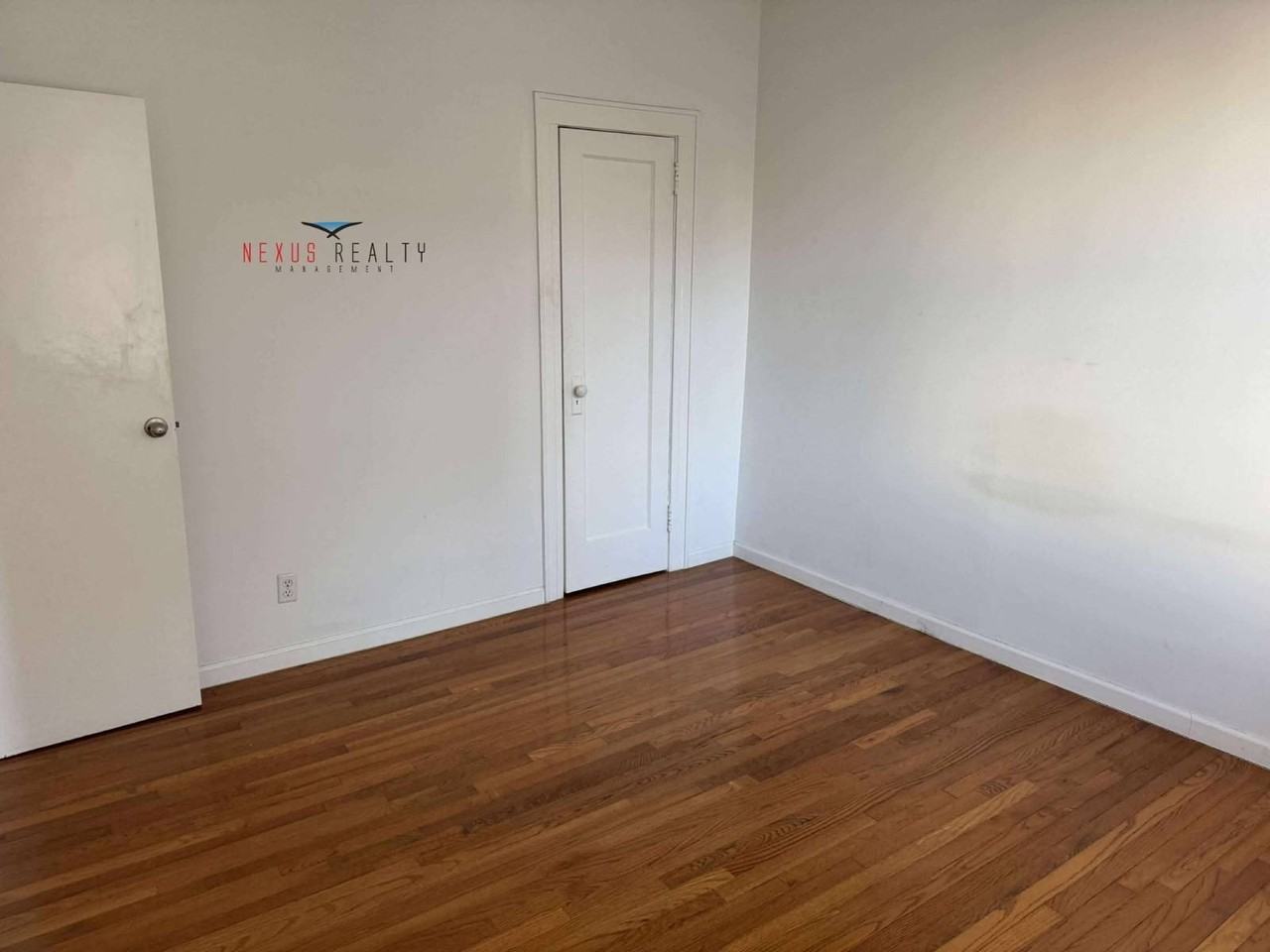 35th Street & 30th Avenue #2C - Photo 2 of 8