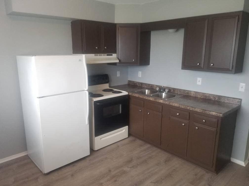 205 Sandra Ave - Photo 2 of 5