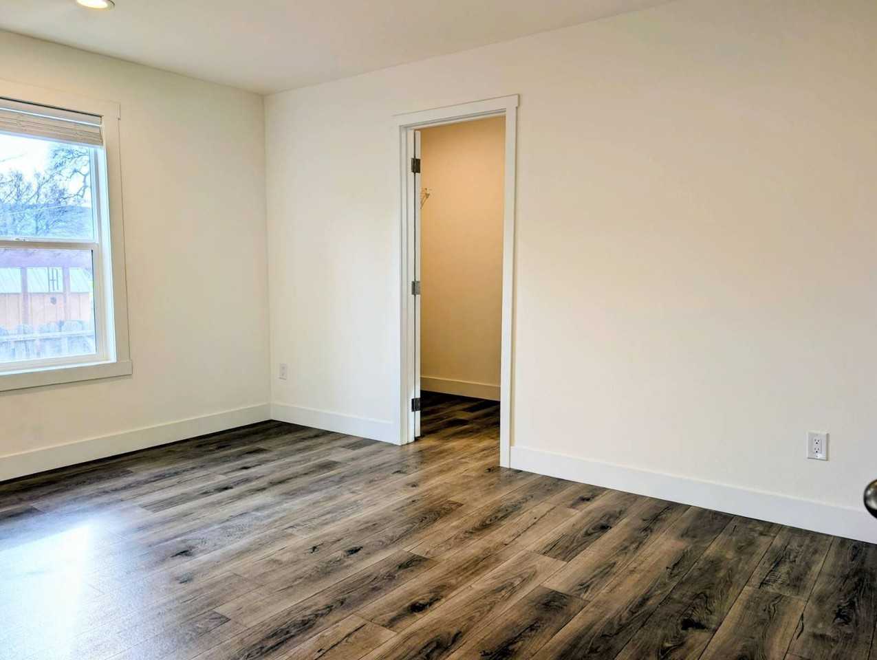 400 Sulphur Bank Dr #19 - Photo 5 of 13