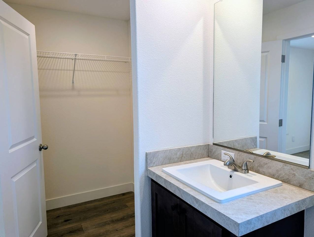 400 Sulphur Bank Dr #19 - Photo 7 of 13