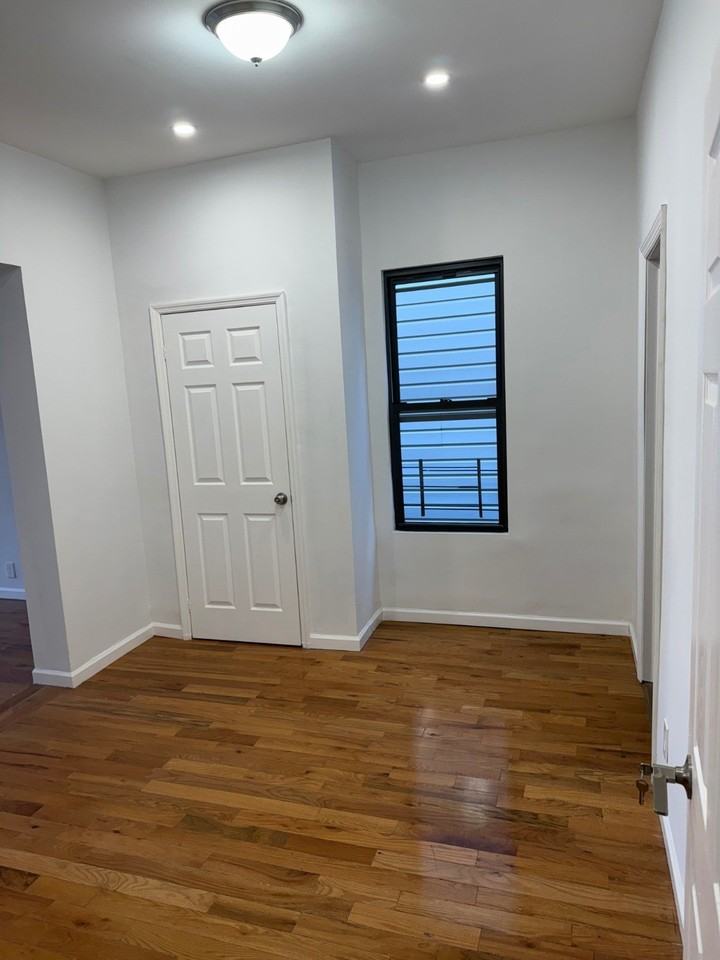 Bronxdale Ave #2 - Photo 6 of 12