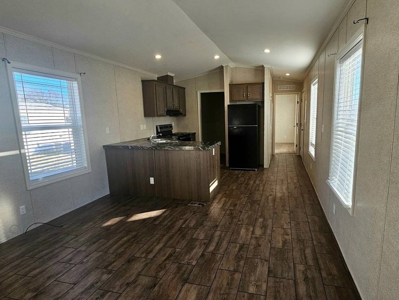 2233 E Maywood St - Photo 3 of 13