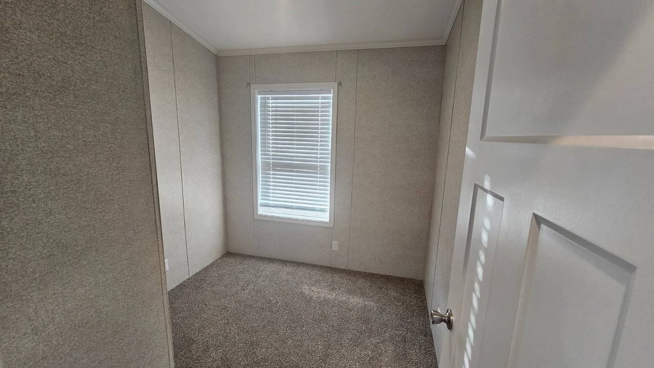 2233 E Maywood St - Photo 6 of 13