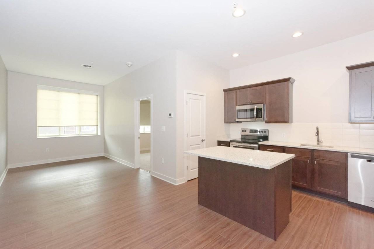 101 Nott Ter #103 - Photo 2 of 17