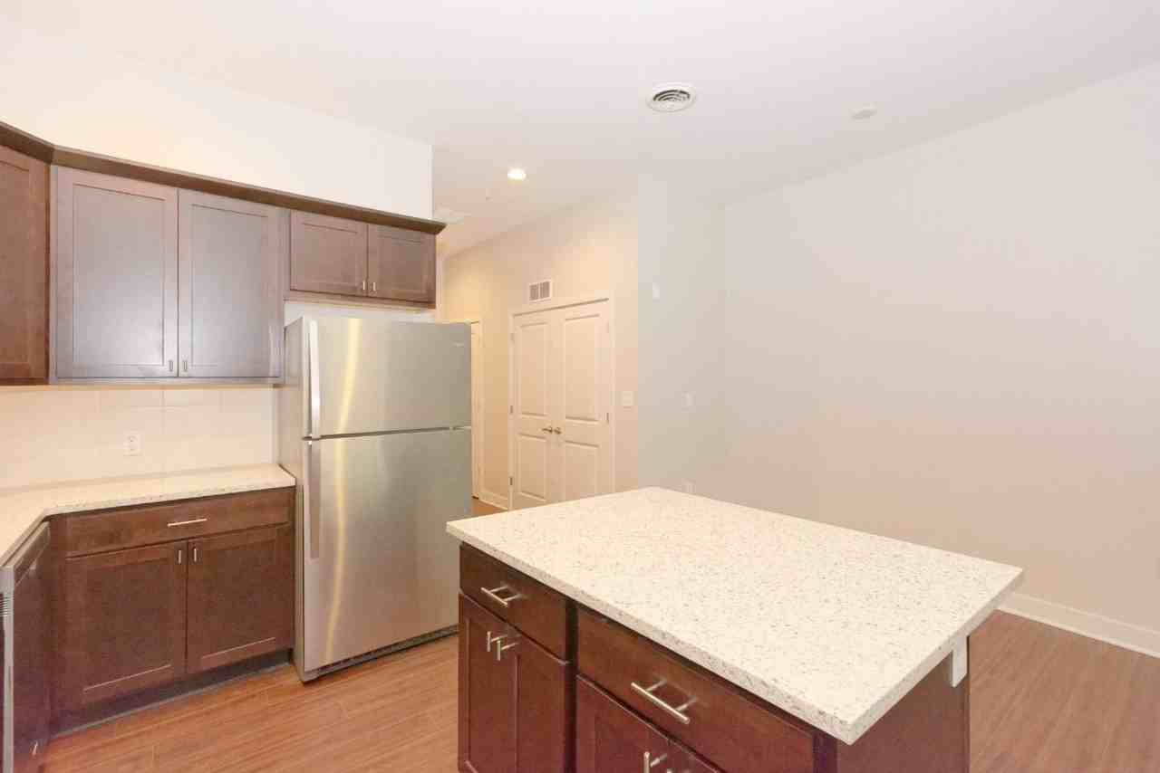 101 Nott Ter #103 - Photo 3 of 17