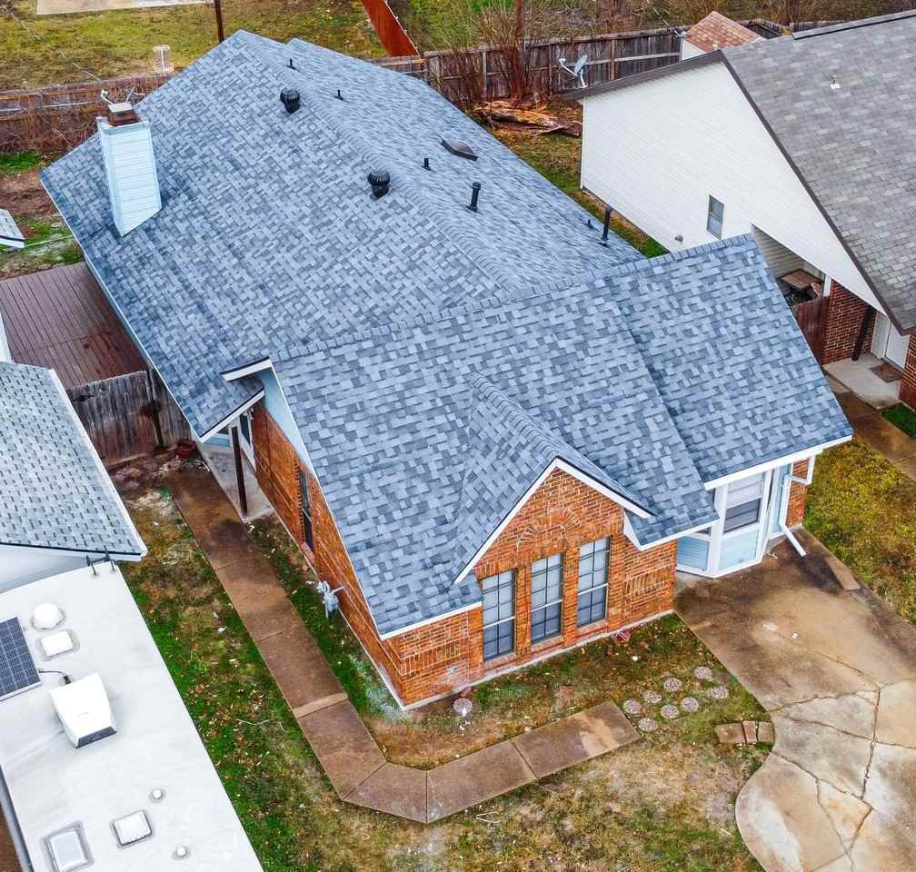 4710 Stone Ridge Dr - Photo 4 of 30