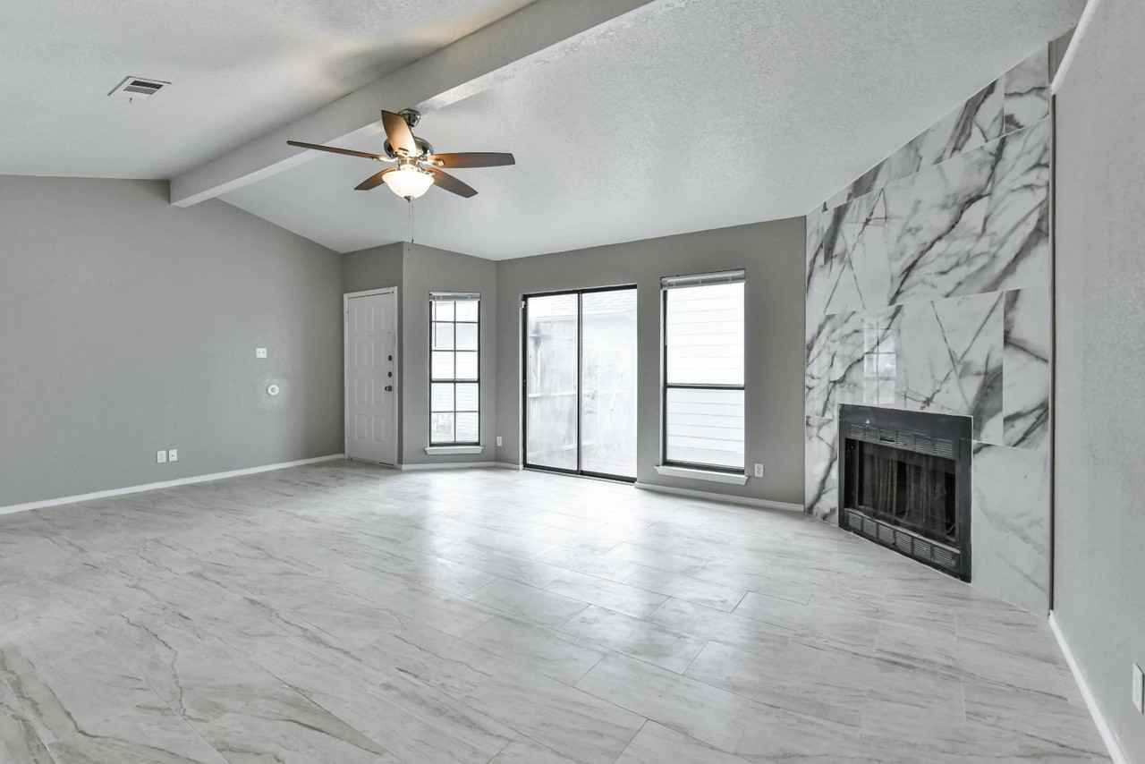 4710 Stone Ridge Dr - Photo 7 of 30