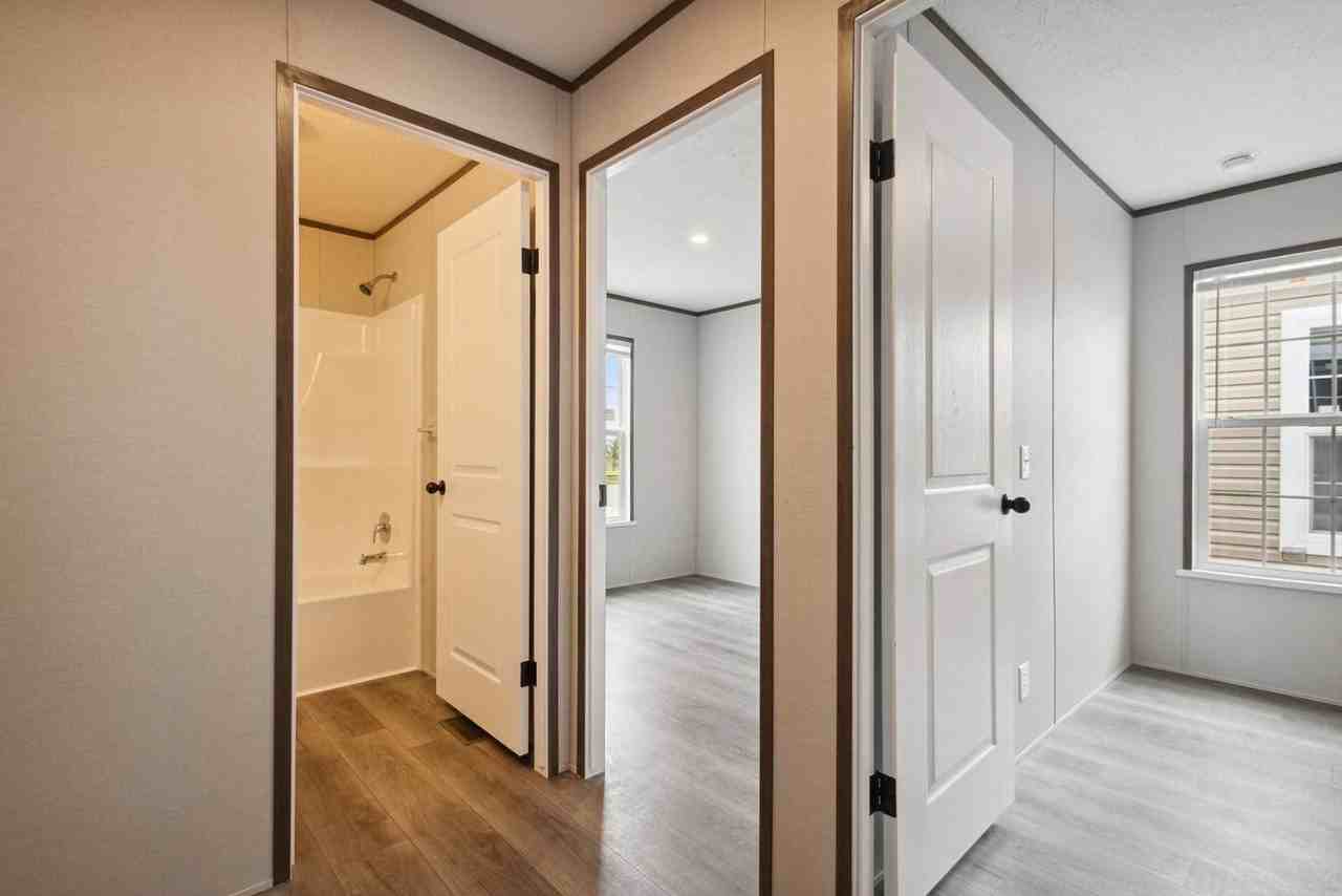 10 Benjamin Ln - Photo 4 of 12