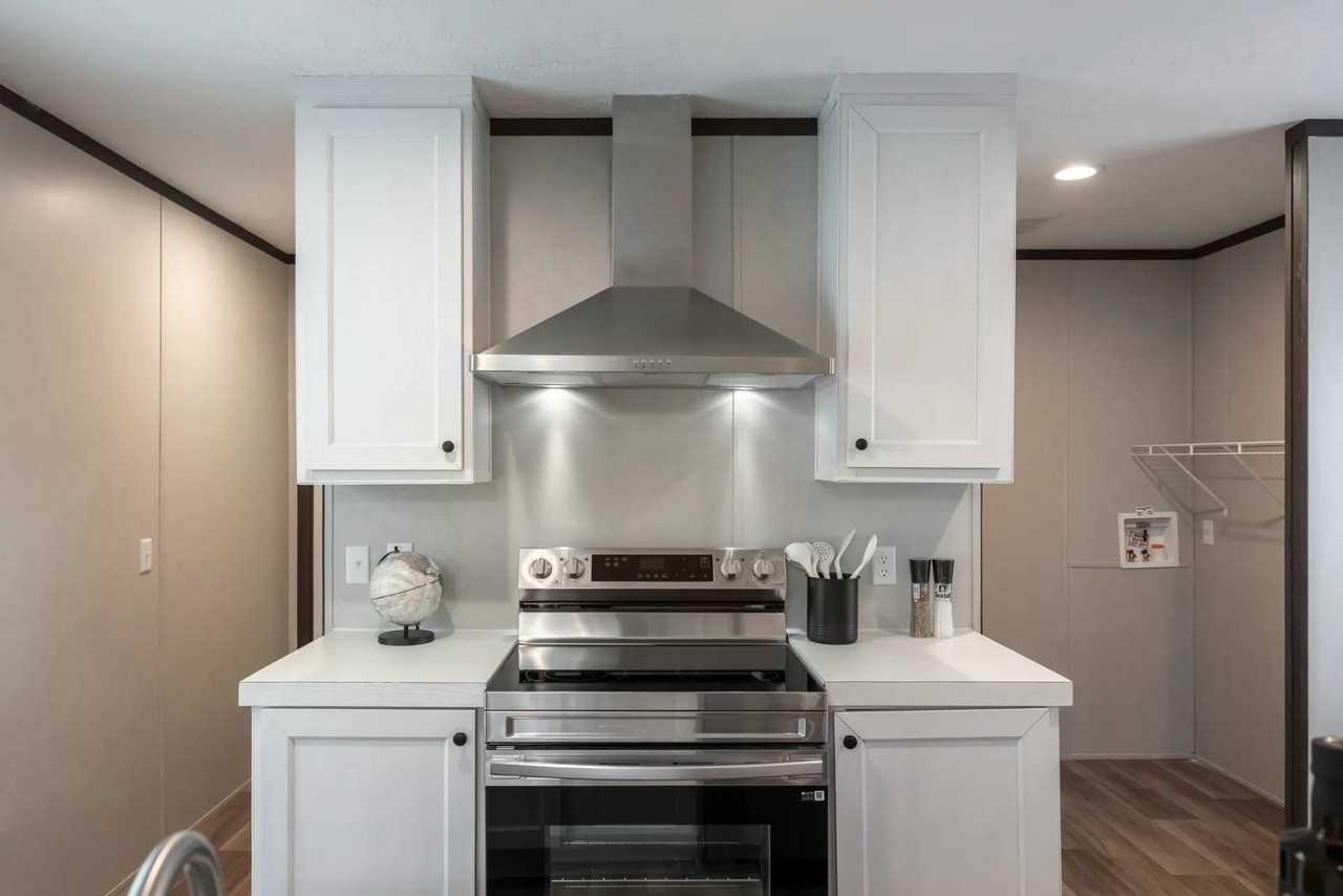 1022 Monarch Dr - Photo 2 of 12