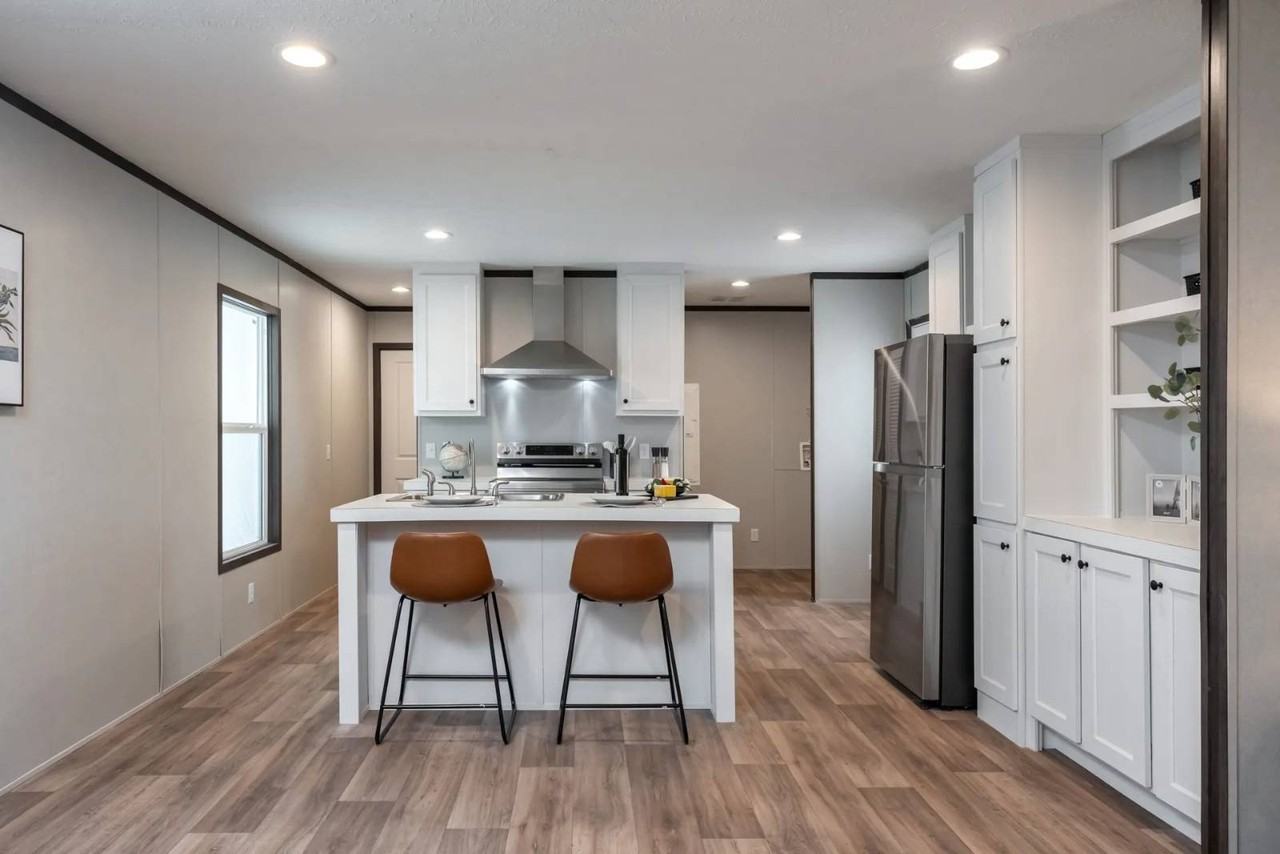 1022 Monarch Dr - Photo 3 of 12