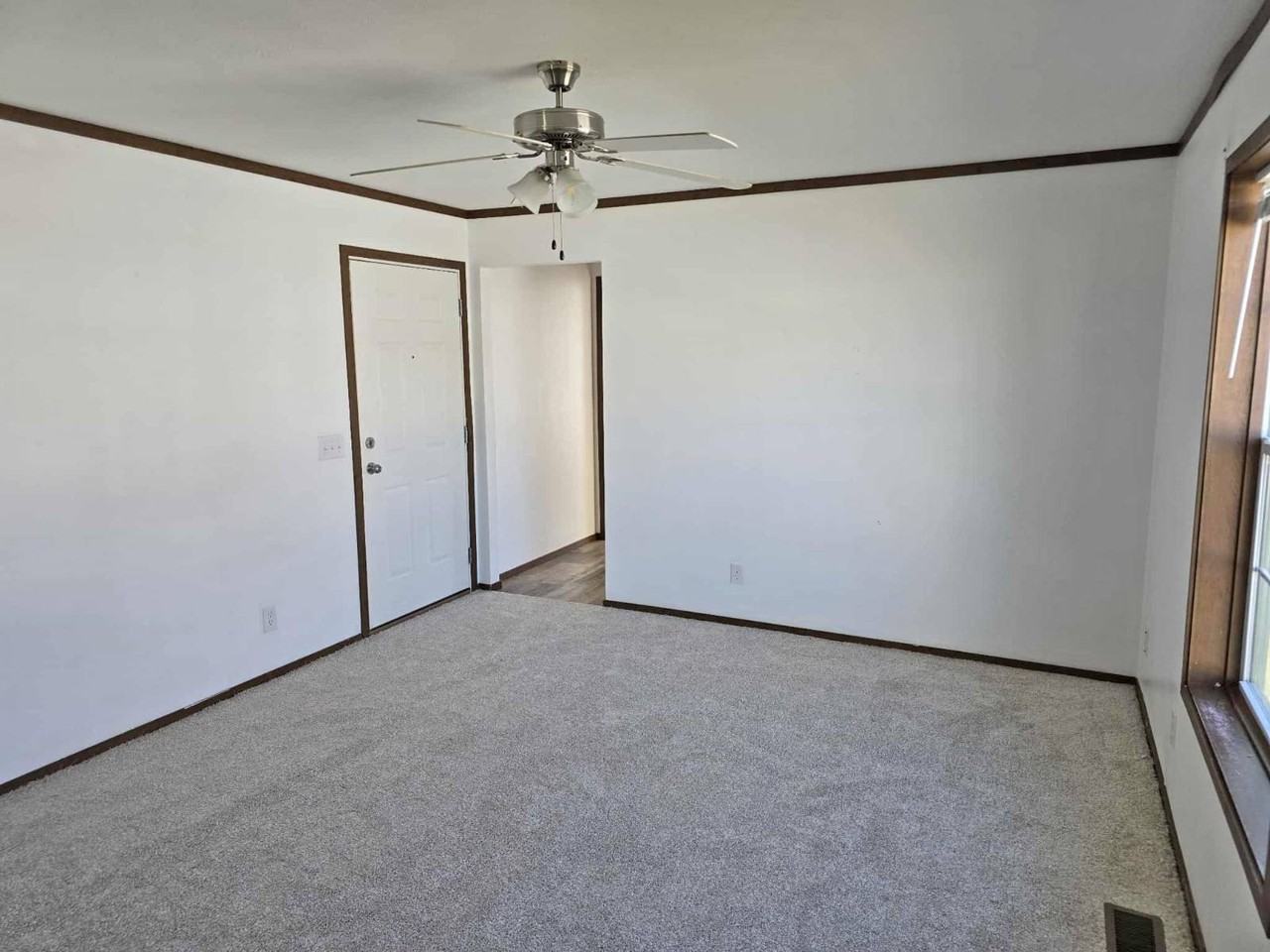 45 Lincoln Ave #45LL - Photo 4 of 12