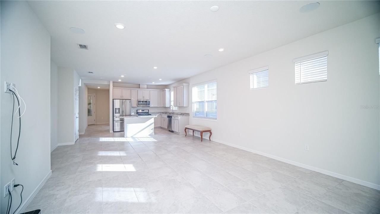 3025 Cherry Blossom Loop - Photo 3 of 13