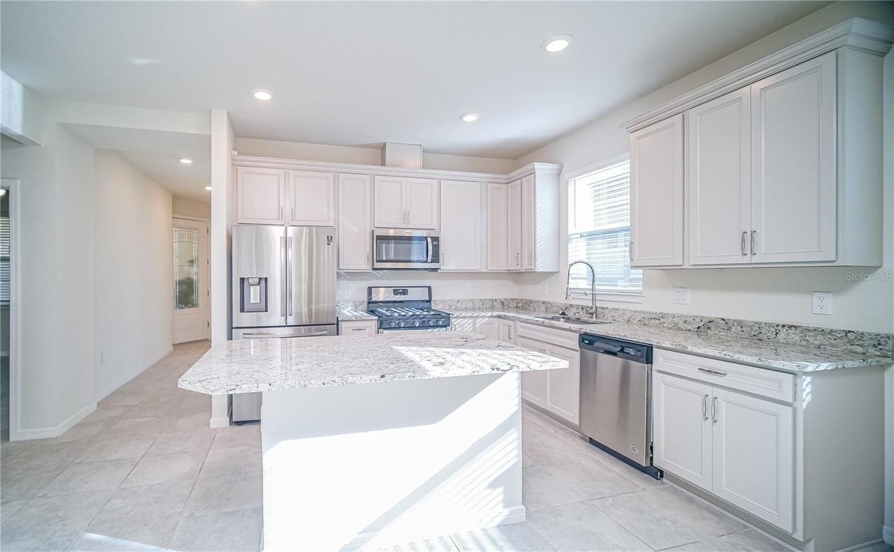 3025 Cherry Blossom Loop - Photo 4 of 13