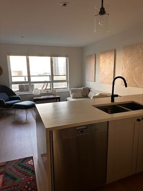 3164 Prince Edward Street - Photo 6 of 20