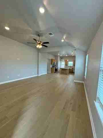 626 Prairie Dr - Photo 4 of 34