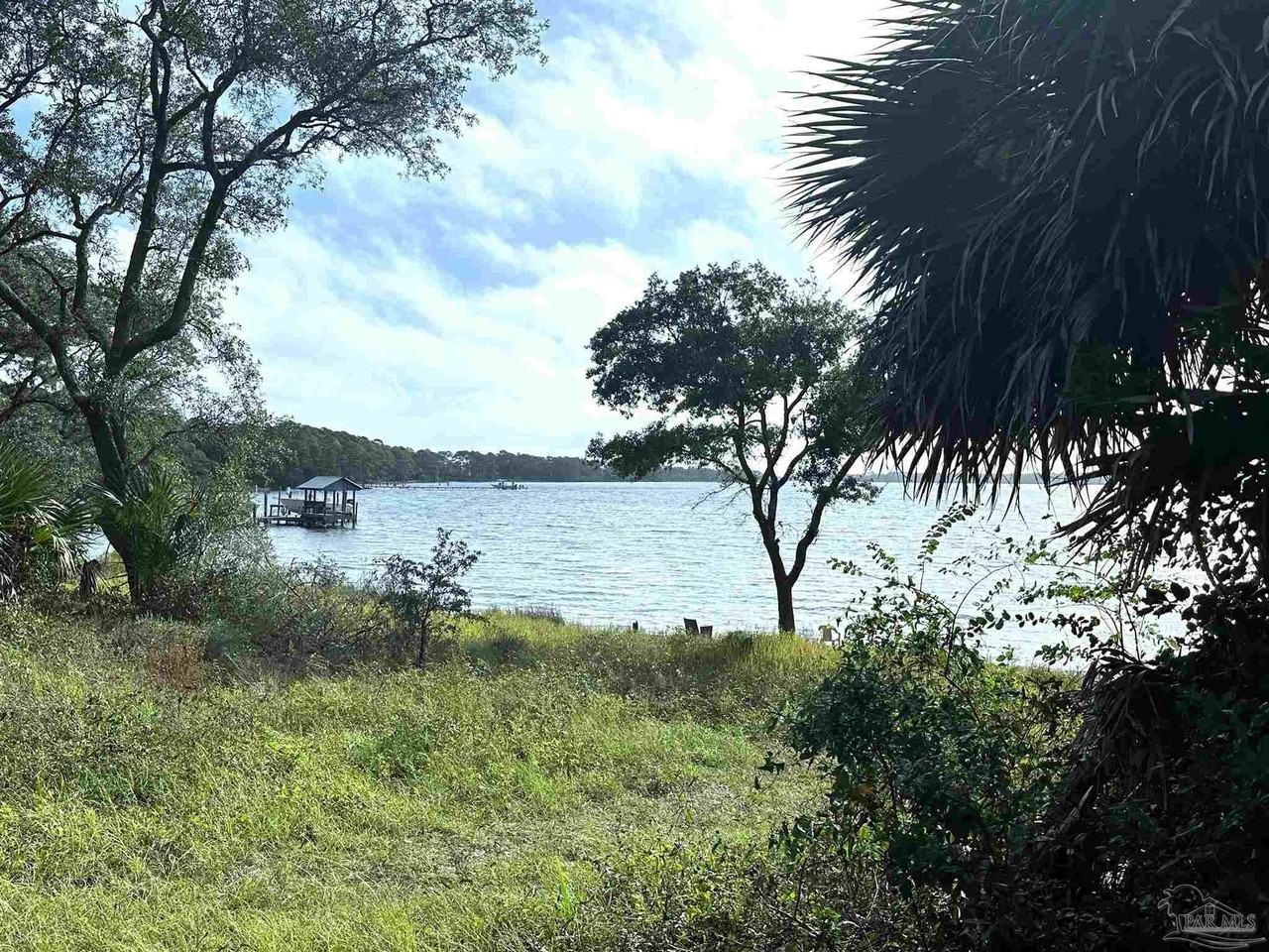 303 Colbert Ave - Photo 2 of 13