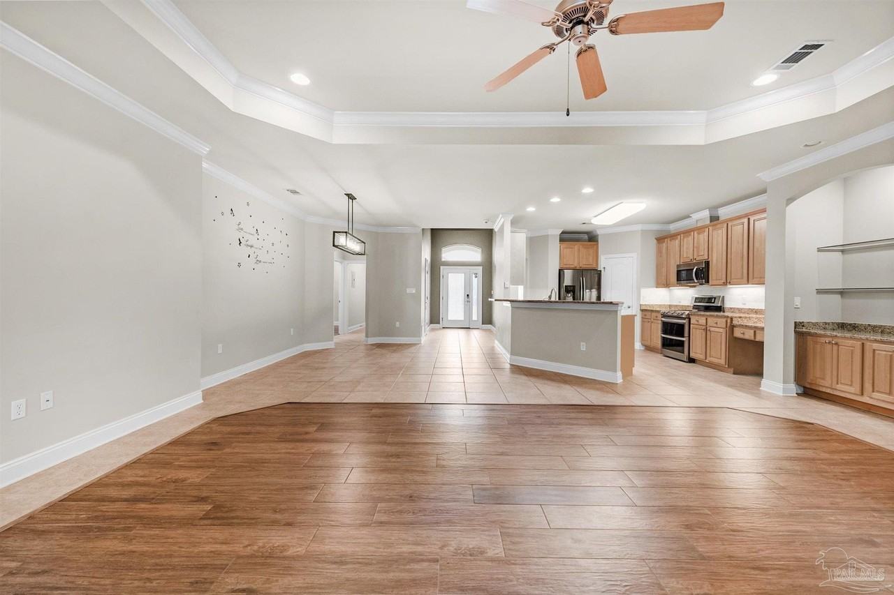 2523 Pine Forest Rd - Photo 4 of 38