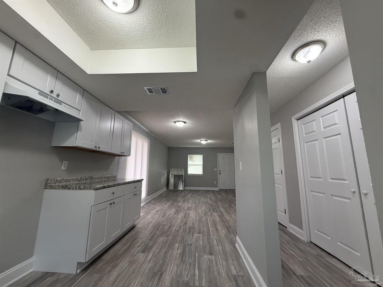 1425 Toni St #B - Photo 3 of 20