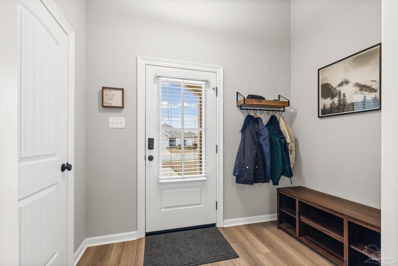 4709 Sago Palm Cir - Photo 2 of 49