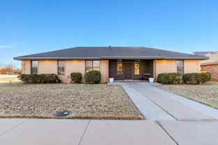 3701 Oakmont Dr - Photo 1 of 1