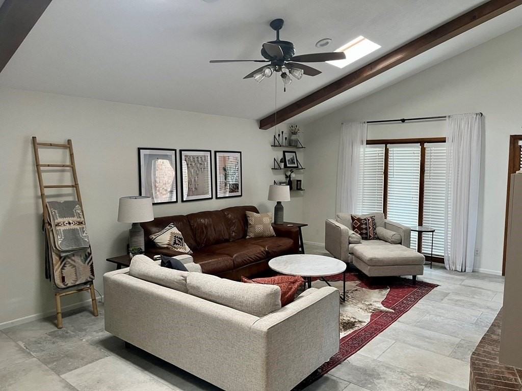 3609 Crestmont Dr - Photo 3 of 13