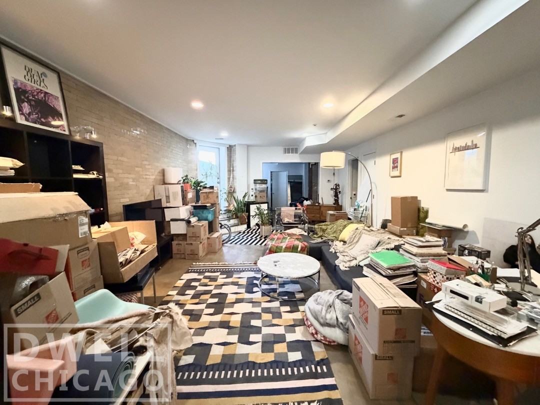 2121 N Albany Ave #G - Photo 2 of 8