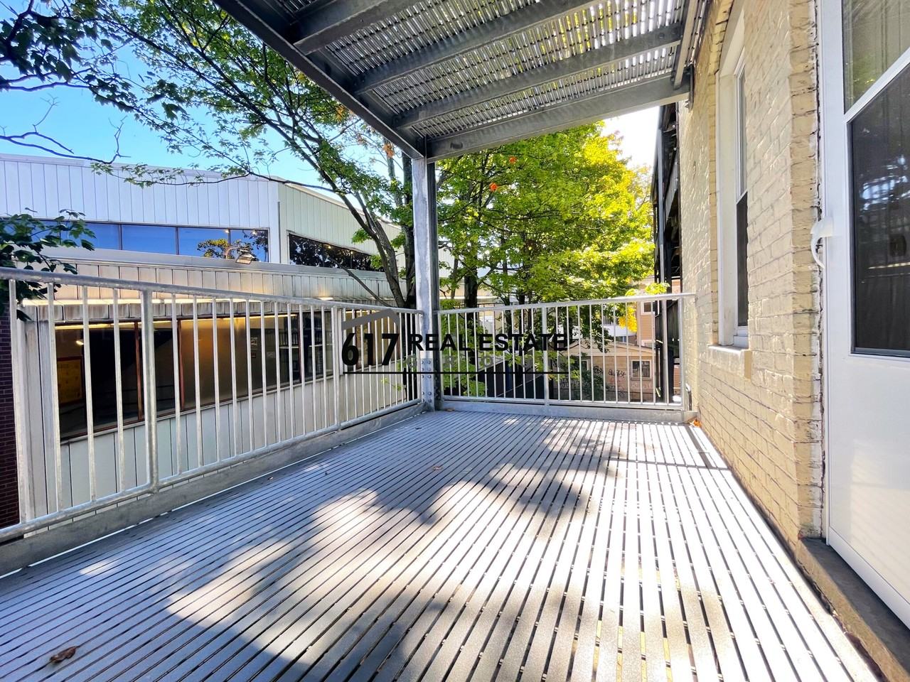 6 Barrows St #04