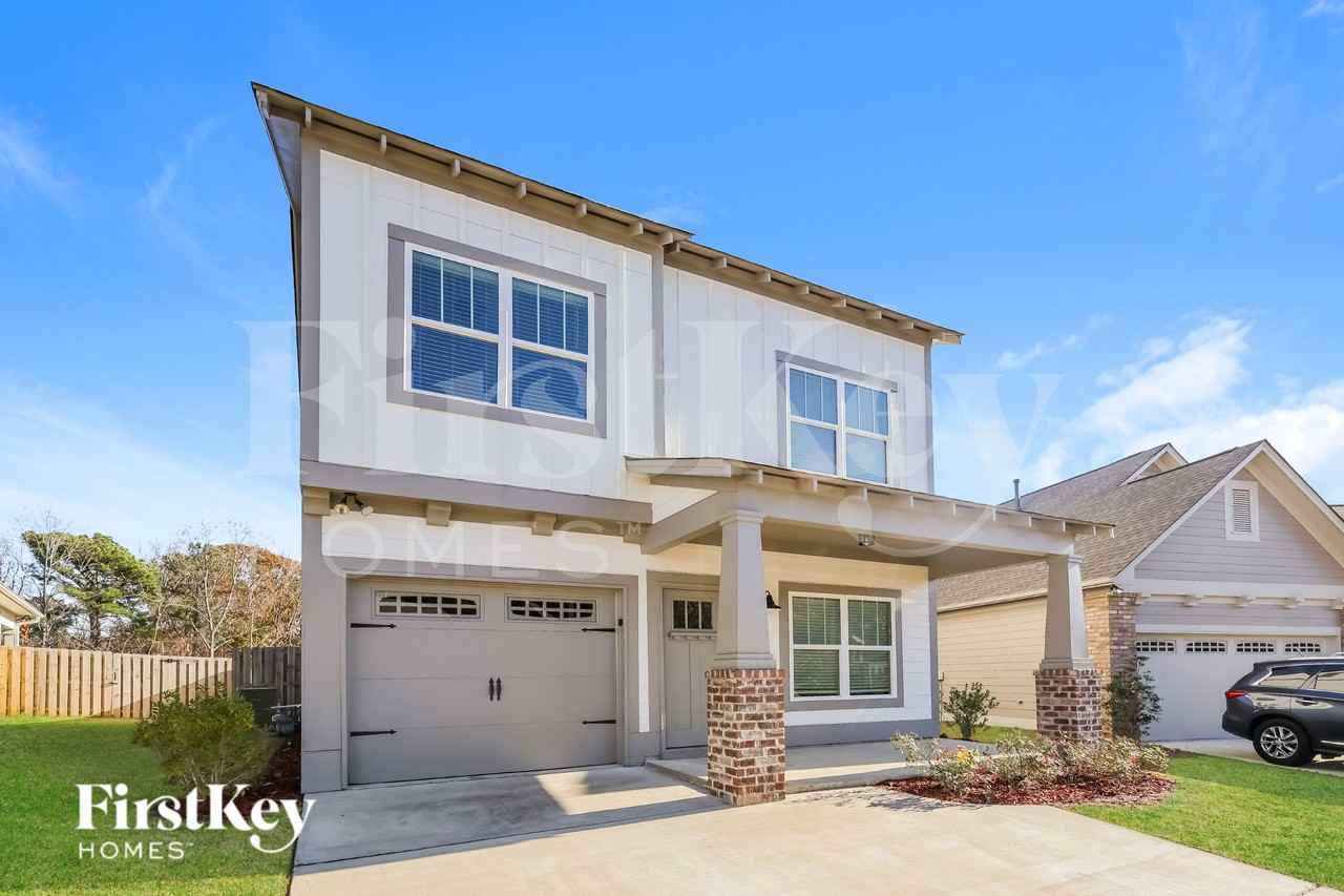 2762 Village Pl - Photo 2 of 15