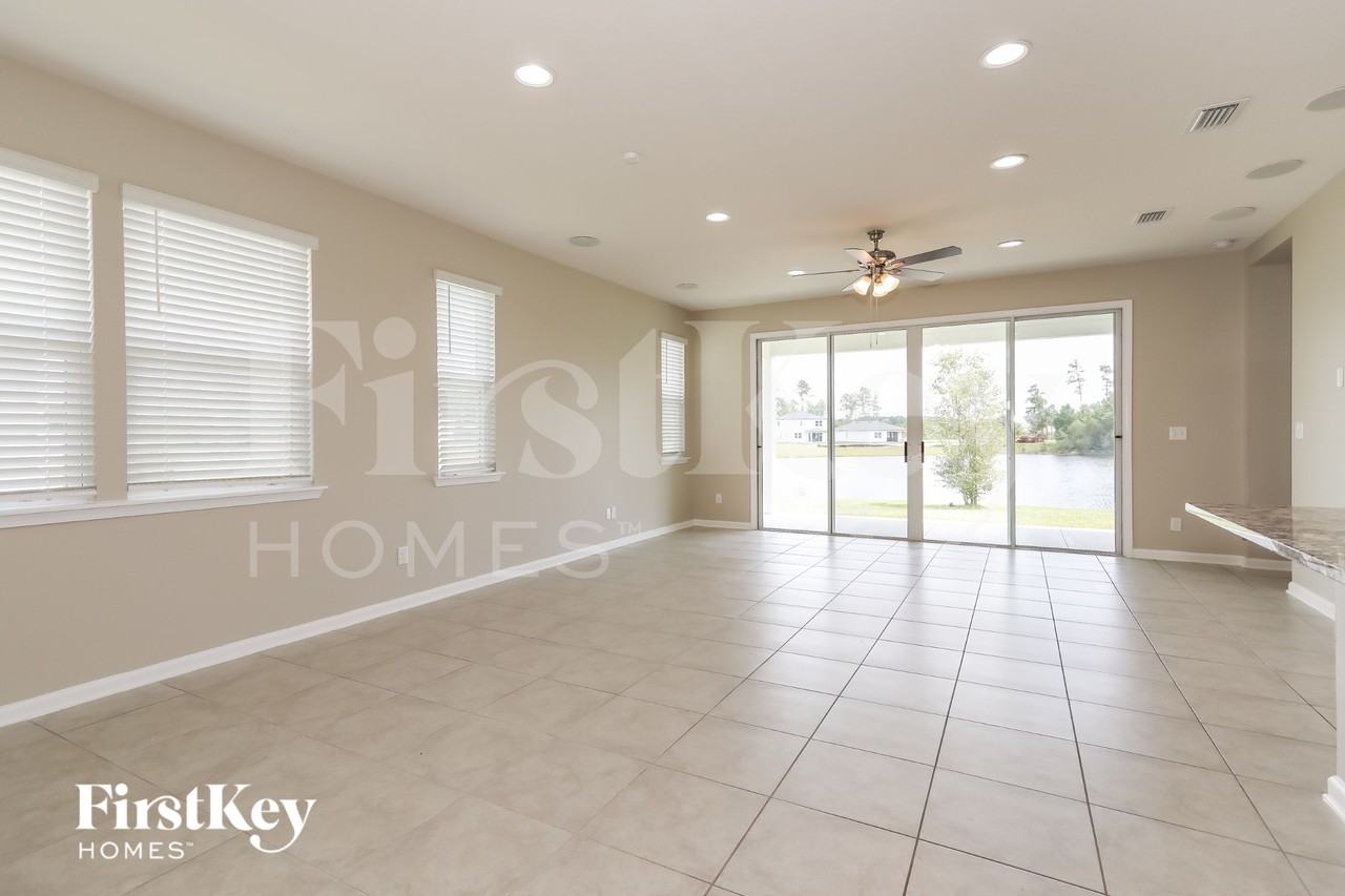 1503 Tropical Pine Cv - Photo 4 of 15