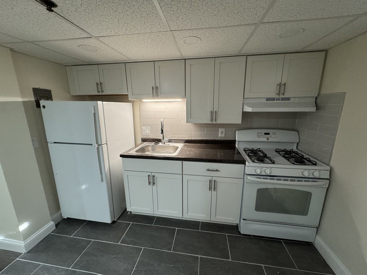 1160 Commonwealth Ave #D - Photo 4 of 12