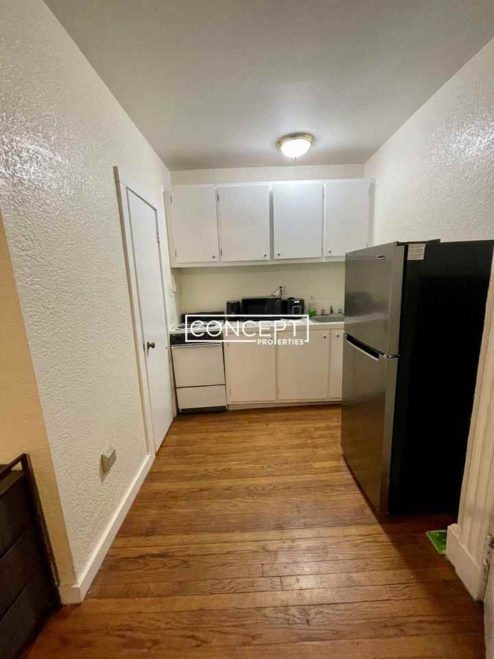 72 Revere St #1F - Photo 3 of 13