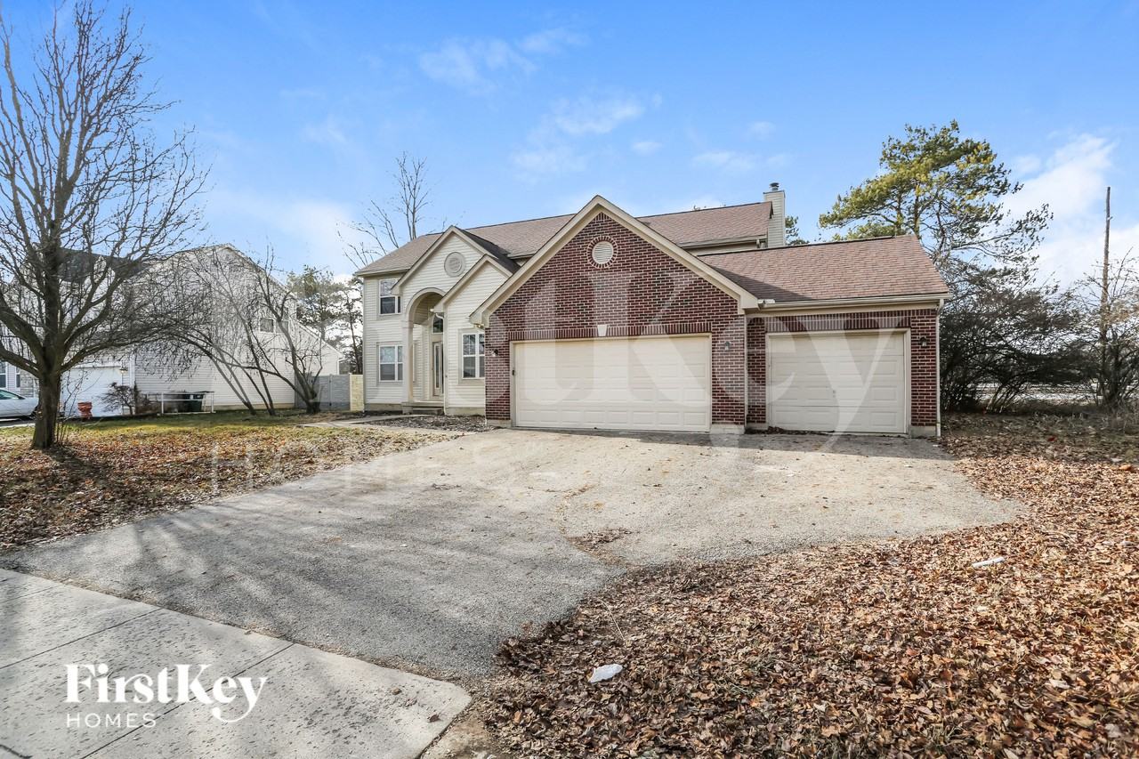 3657 Lake Lanier Dr - Photo 2 of 19
