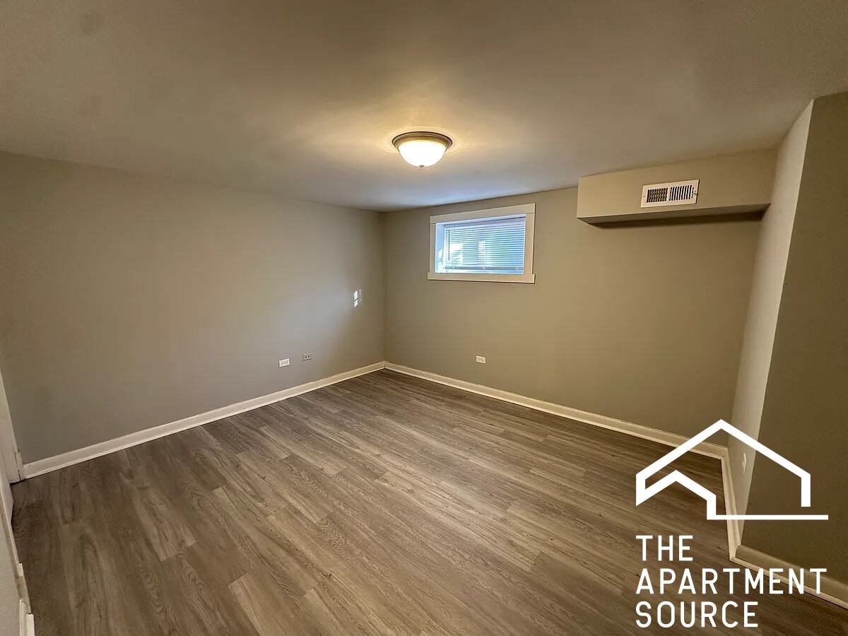 4402 W Belden St #GDN - Photo 6 of 9