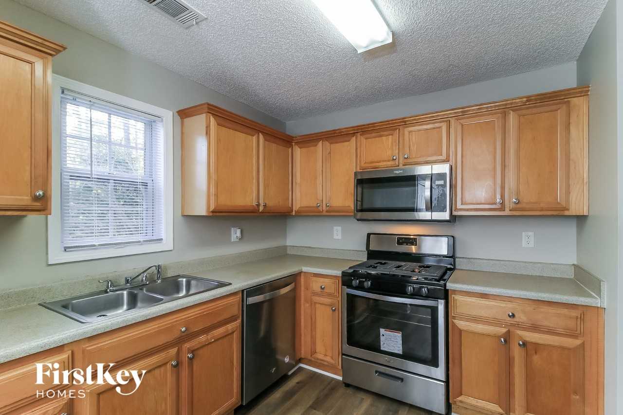 531 Judith Ct - Photo 6 of 15