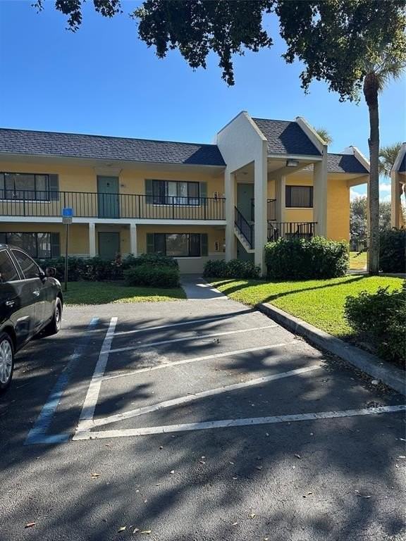 720 Meadows Cir #720 - Photo 3 of 16