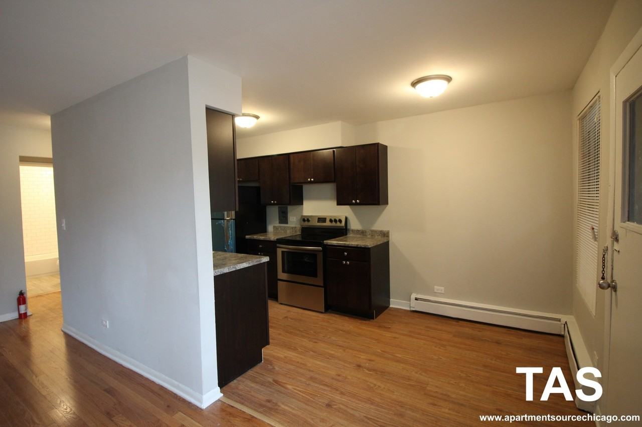 1642 W Morse Ave #3S - Photo 3 of 6