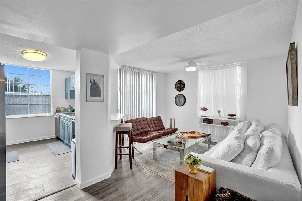 520 Se 5th Ave #2211