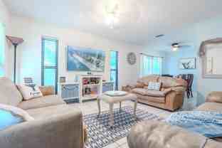 813 Nw 12th Ave - Photo 1 of 1