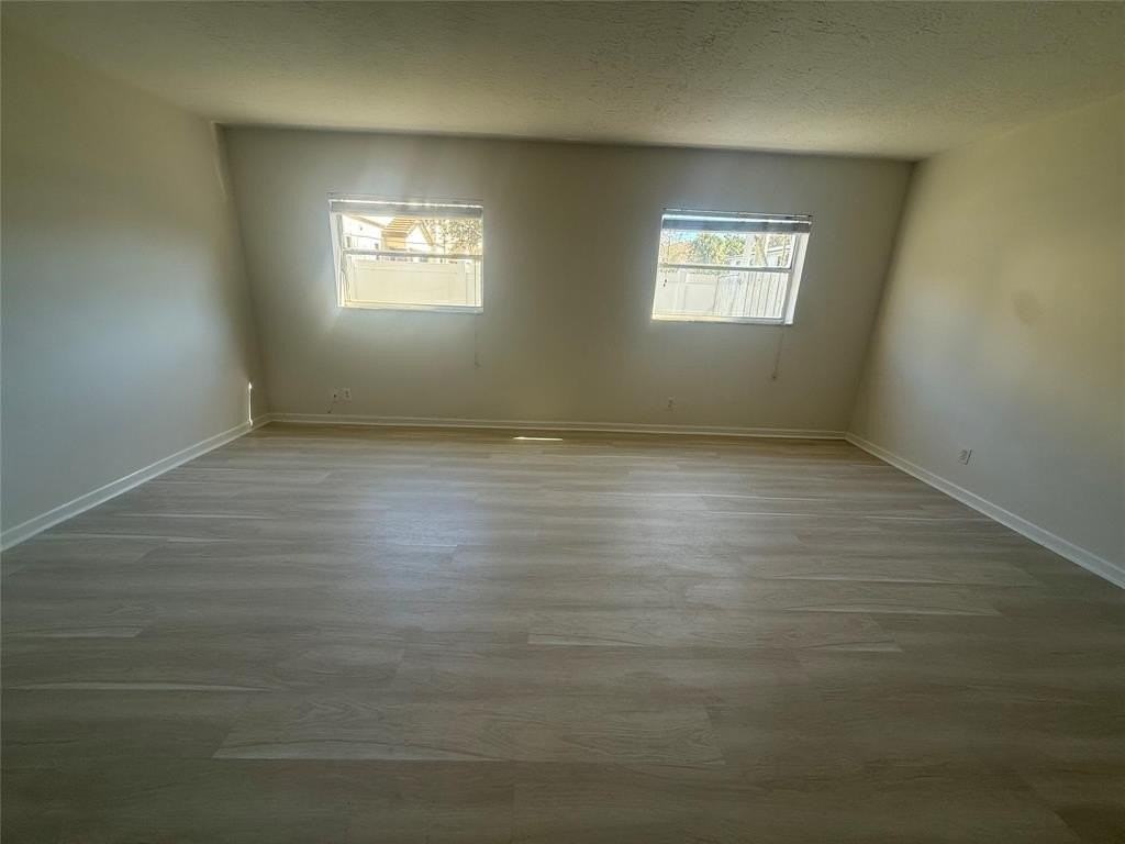 1414 Ne 5th Ter #4 - Photo 7 of 21